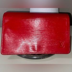 AUTHENTIC LOUIS VUITTON - Rare Vintage Epi Porte-Monnaie Billets Tresor Wallet
